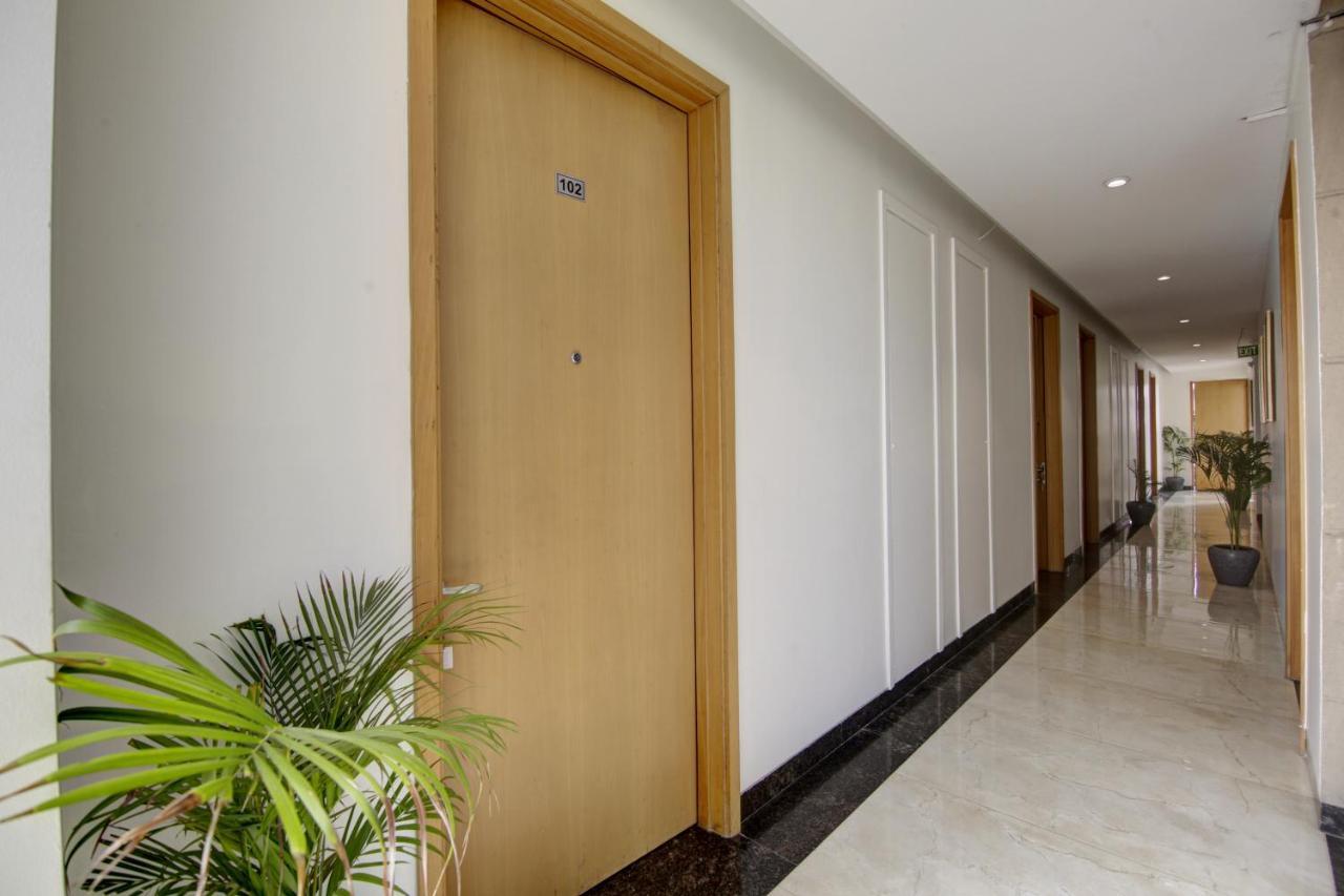 Saltstayz Select - Galleria Market & Golf Course Road Gurgaon Exterior photo